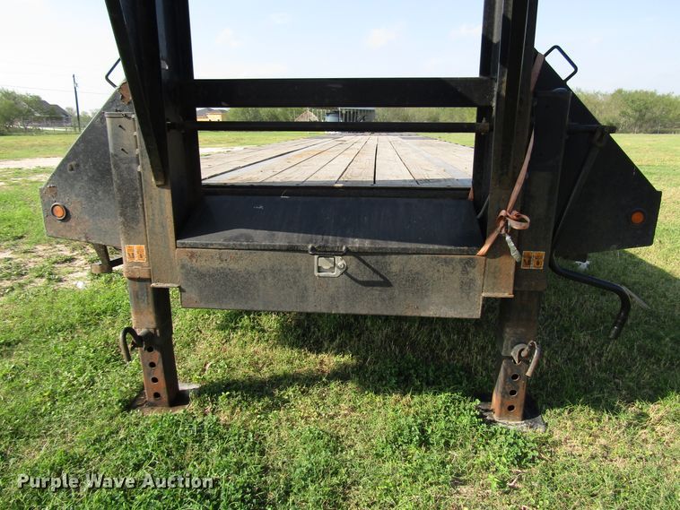 image for item DH8298 2019 Big Tex 25GN-35BK+5MR equipment trailer