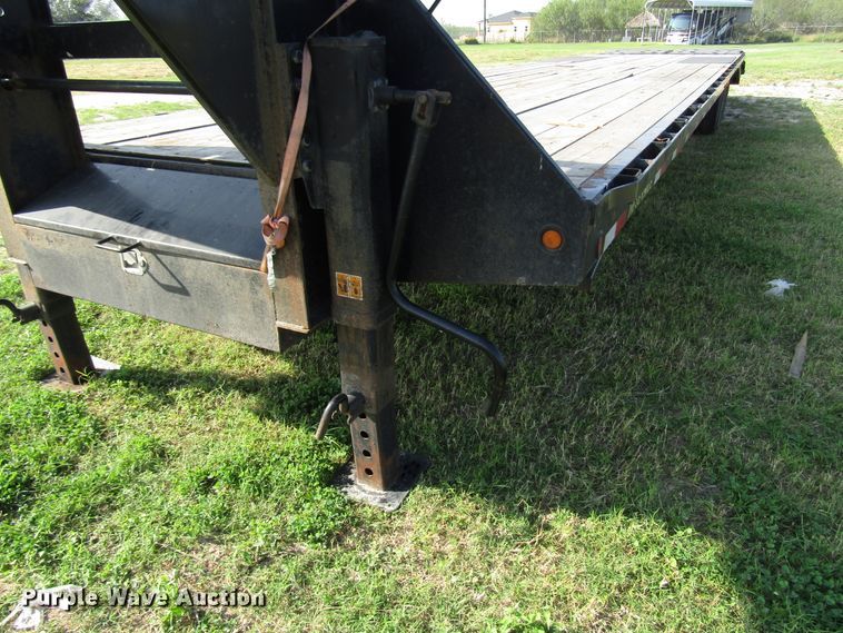 image for item DH8298 2019 Big Tex 25GN-35BK+5MR equipment trailer