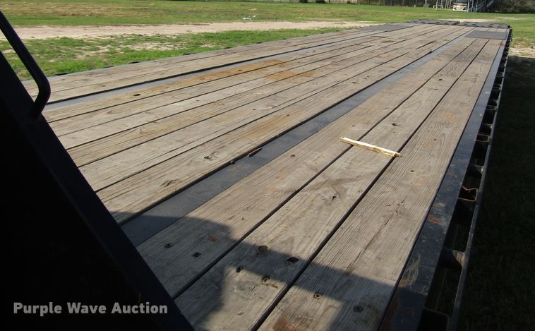 image for item DH8298 2019 Big Tex 25GN-35BK+5MR equipment trailer