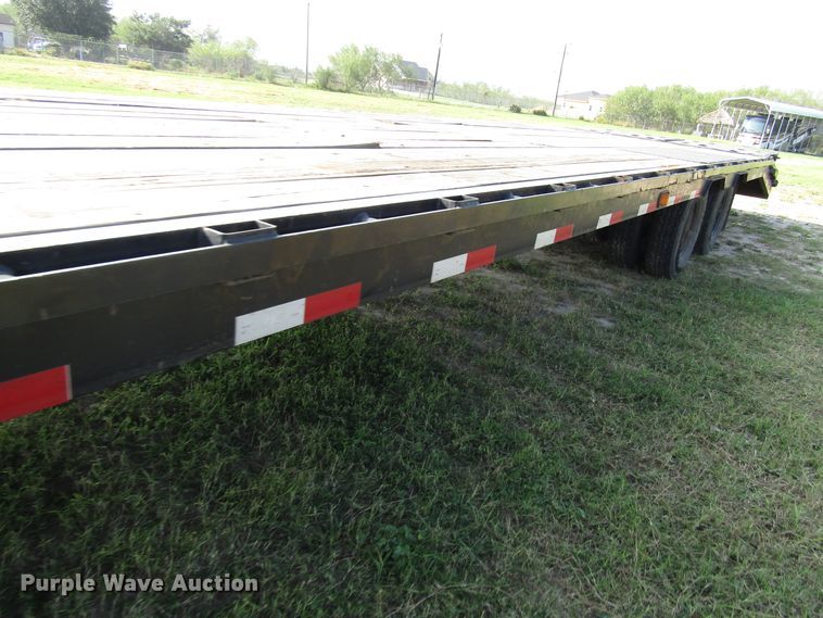 image for item DH8298 2019 Big Tex 25GN-35BK+5MR equipment trailer