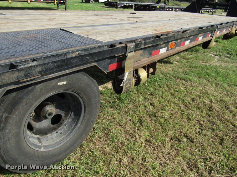 image for item DH8298 2019 Big Tex 25GN-35BK+5MR equipment trailer