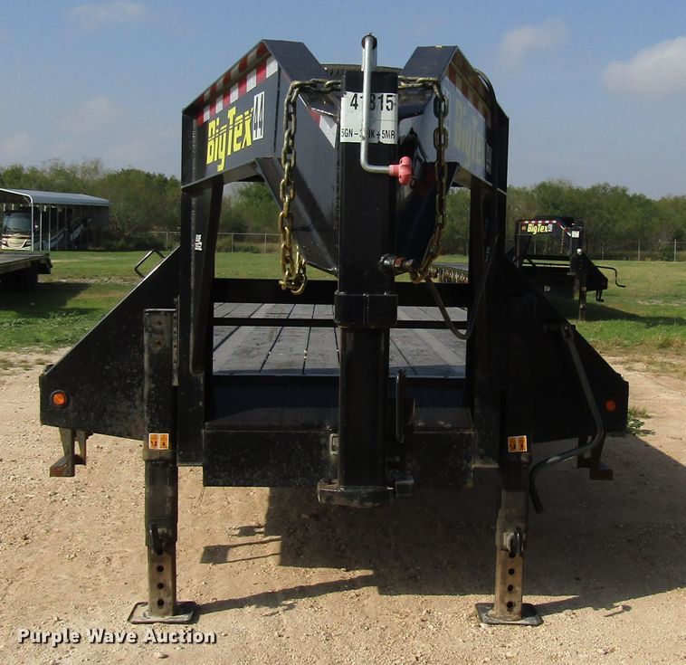 image for item DH8299 2019 Big Tex 25GN-35BK+5MR equipment trailer
