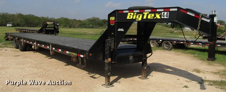 image for item DH8299 2019 Big Tex 25GN-35BK+5MR equipment trailer