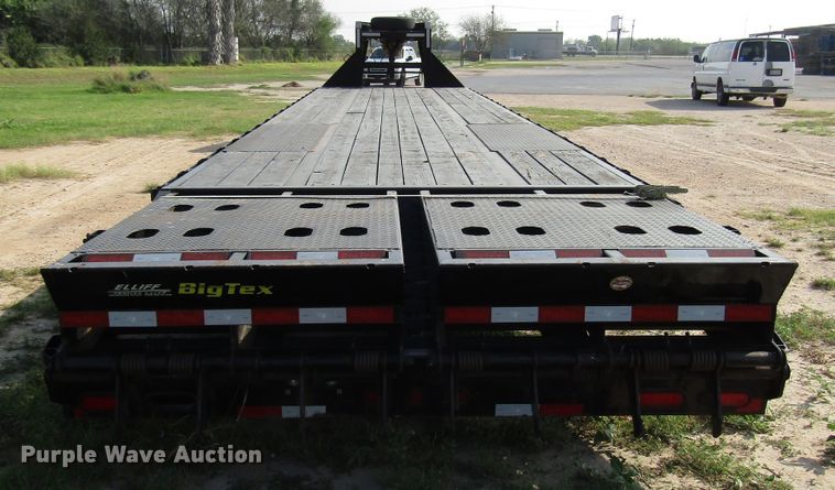 image for item DH8299 2019 Big Tex 25GN-35BK+5MR equipment trailer