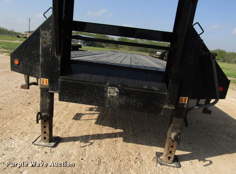 image for item DH8299 2019 Big Tex 25GN-35BK+5MR equipment trailer