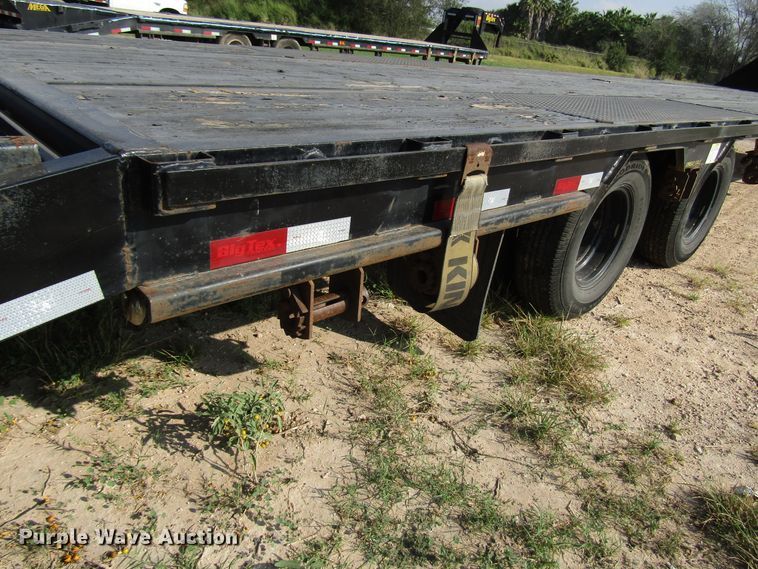image for item DH8299 2019 Big Tex 25GN-35BK+5MR equipment trailer