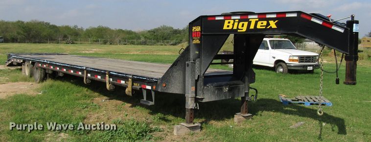 image for item DH8301 2019 Big Tex 25GN-35BK+5MR equipment trailer
