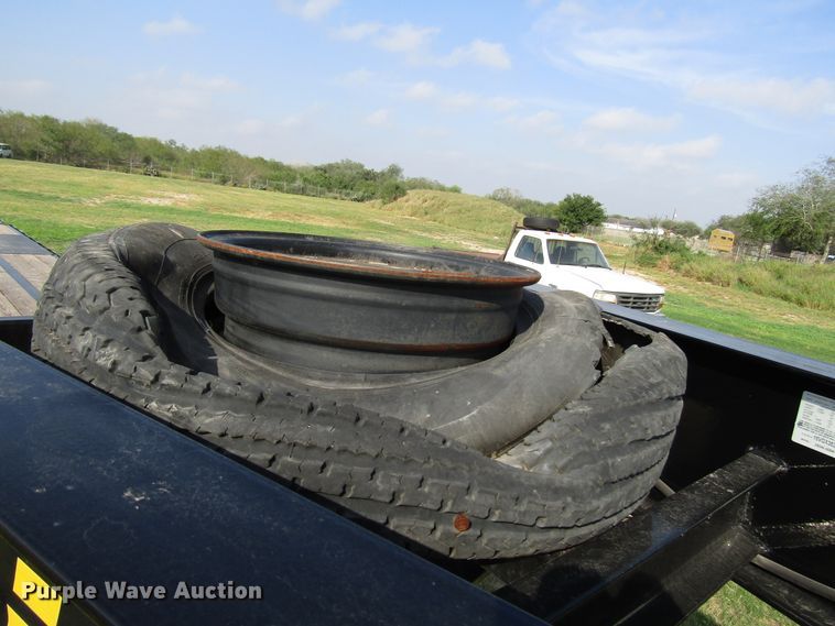 image for item DH8301 2019 Big Tex 25GN-35BK+5MR equipment trailer