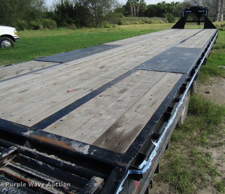 image for item DH8301 2019 Big Tex 25GN-35BK+5MR equipment trailer