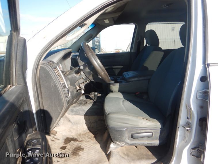 image for item FG9874 2014 Dodge Ram 5500 Crew Cab utility truck