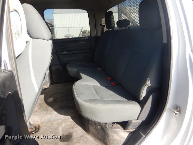 image for item FG9874 2014 Dodge Ram 5500 Crew Cab utility truck