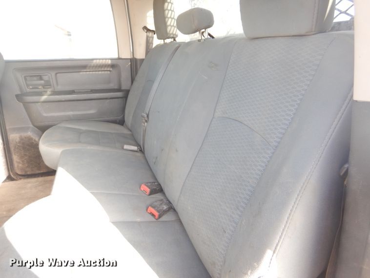 image for item FG9874 2014 Dodge Ram 5500 Crew Cab utility truck