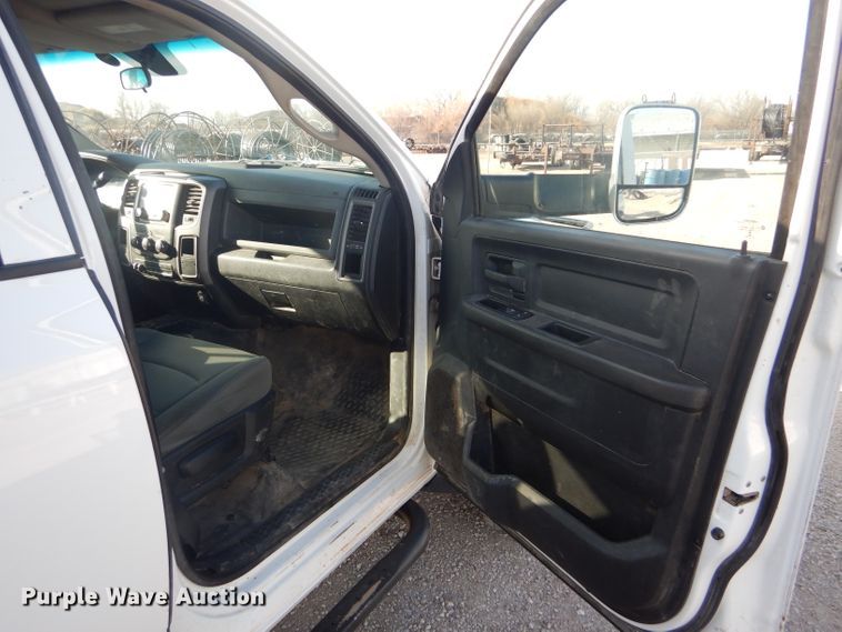 image for item FG9874 2014 Dodge Ram 5500 Crew Cab utility truck