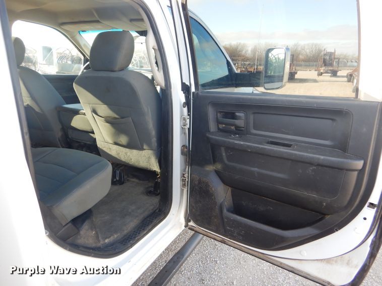 image for item FG9874 2014 Dodge Ram 5500 Crew Cab utility truck