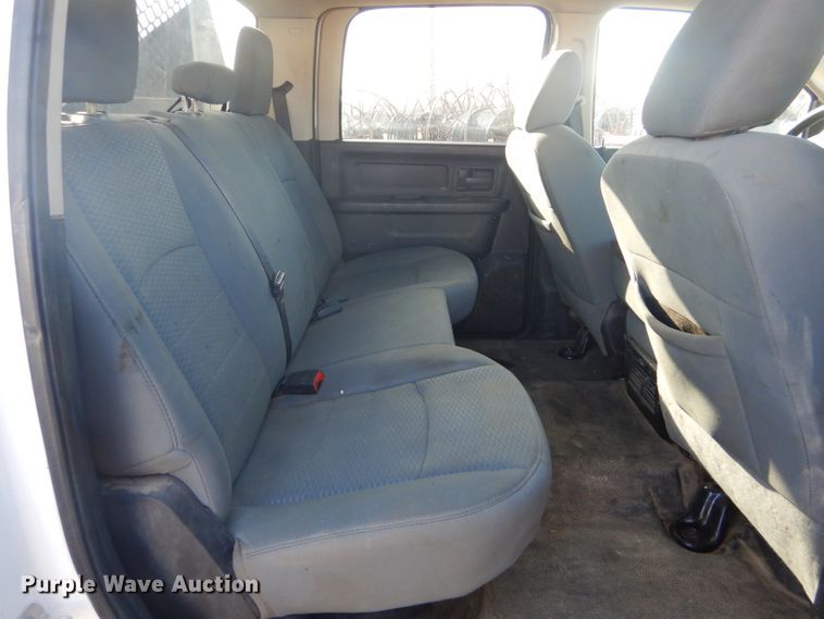 image for item FG9874 2014 Dodge Ram 5500 Crew Cab utility truck