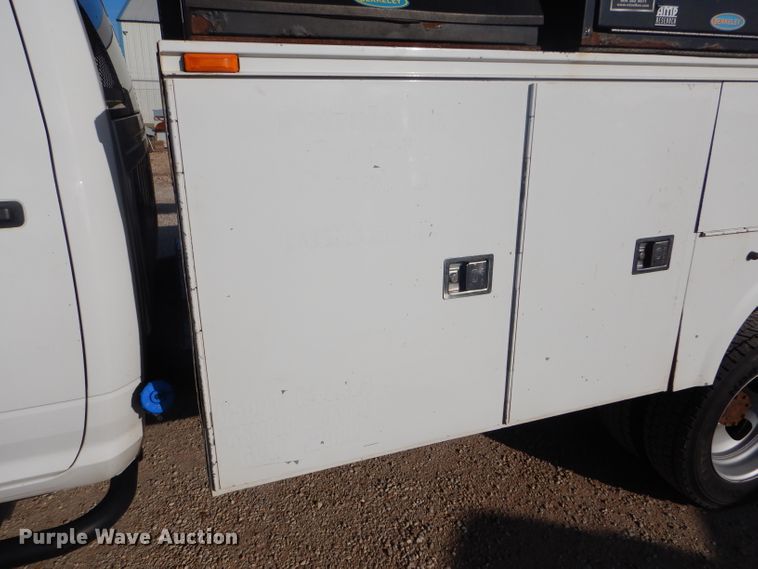 image for item FG9874 2014 Dodge Ram 5500 Crew Cab utility truck