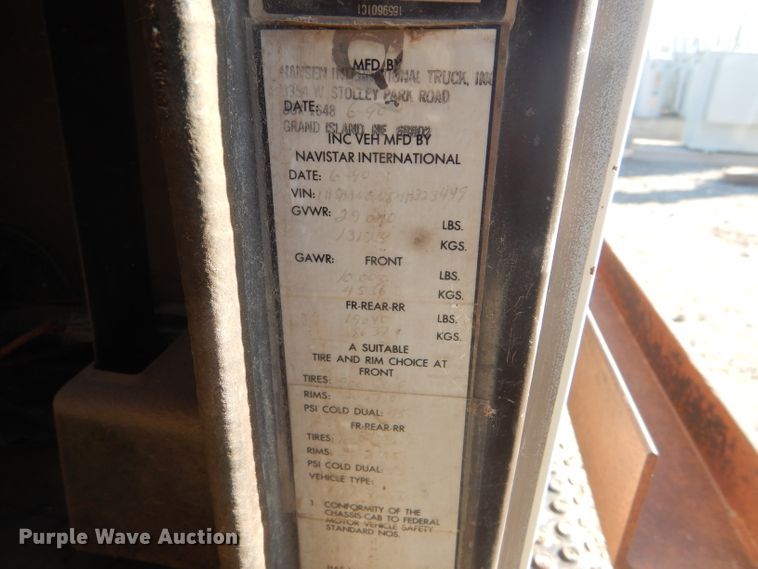 image for item FG9875 1991 International 7100 flatbed truck