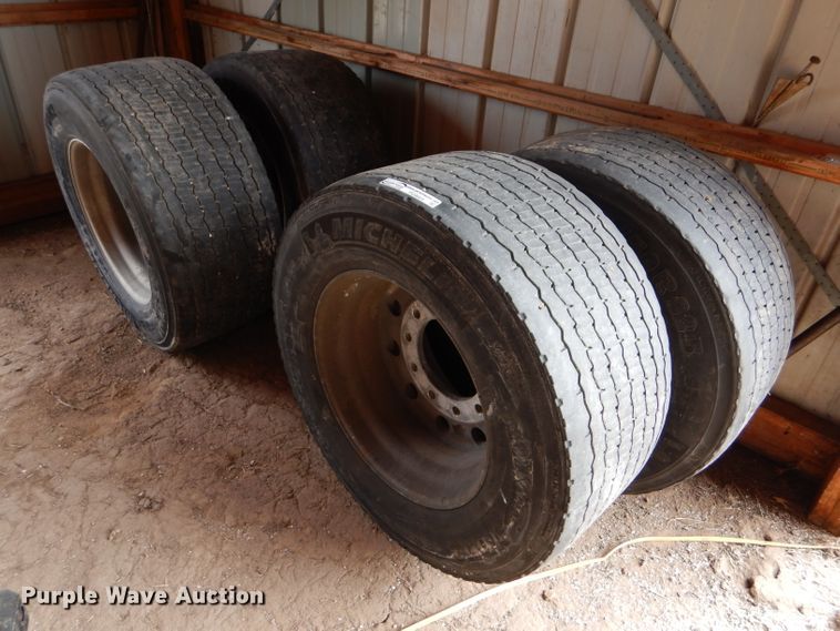 image for item FG9884 (4) Michelin XDN2 445/50R22.5 super single tires and wheels