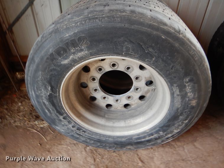 image for item FG9884 (4) Michelin XDN2 445/50R22.5 super single tires and wheels