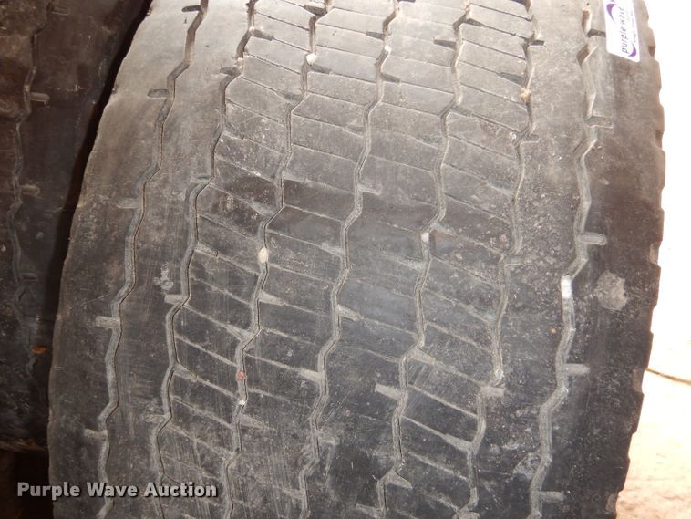 image for item FG9884 (4) Michelin XDN2 445/50R22.5 super single tires and wheels