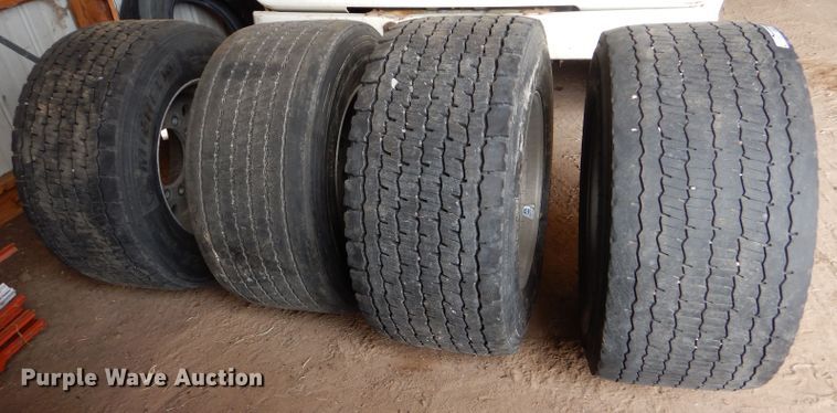 image for item FG9885 (4) Michelin XDN2 445/50R22.5 super single tires and wheels