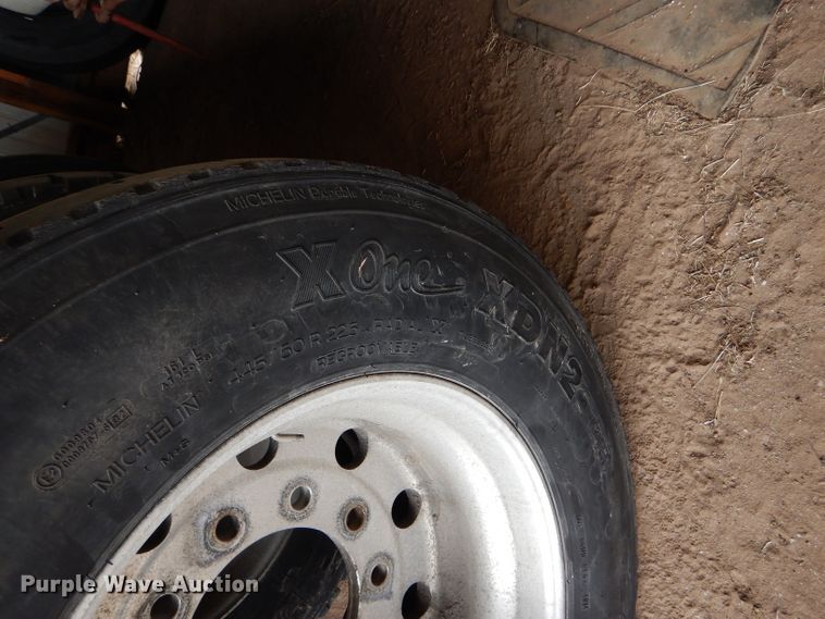 image for item FG9885 (4) Michelin XDN2 445/50R22.5 super single tires and wheels