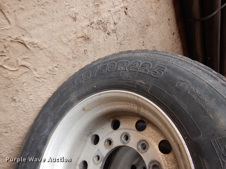 image for item FG9885 (4) Michelin XDN2 445/50R22.5 super single tires and wheels