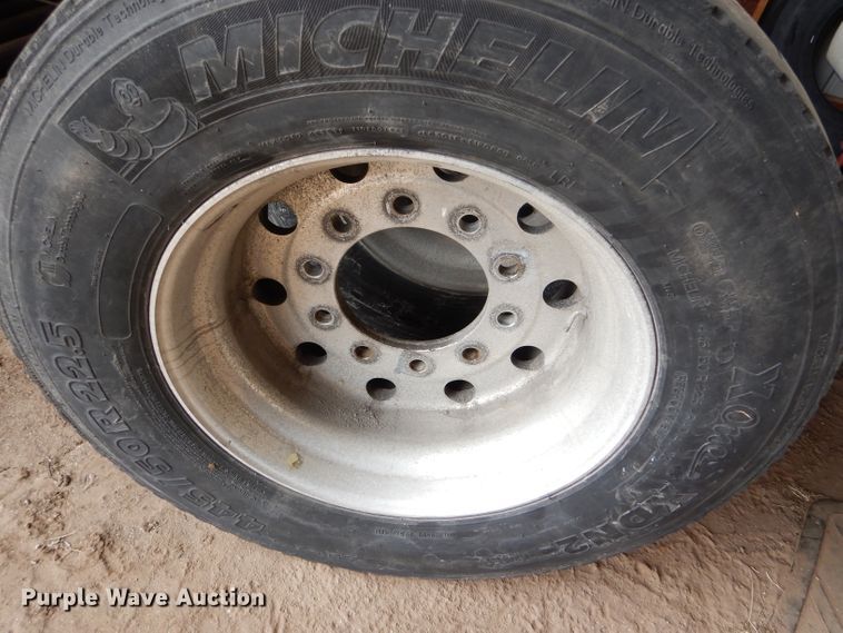image for item FG9885 (4) Michelin XDN2 445/50R22.5 super single tires and wheels