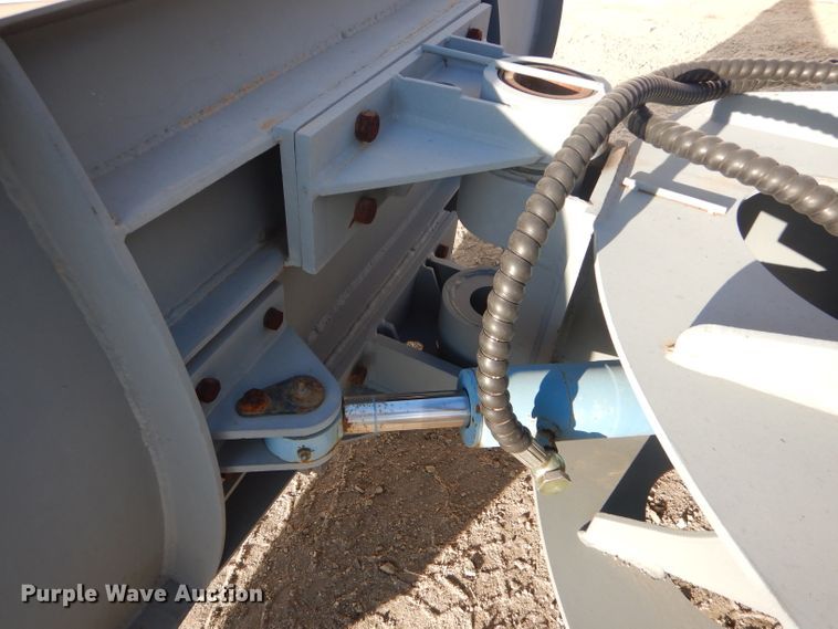 image for item FG9912 XDF skid steer dozer blade