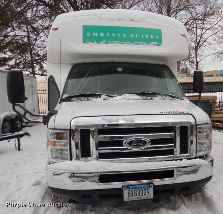 image for item FU9056 2014 Ford Econoline E450 shuttle bus