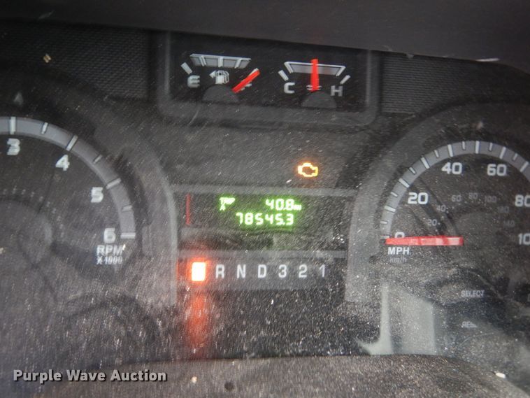 image for item FU9056 2014 Ford Econoline E450 shuttle bus