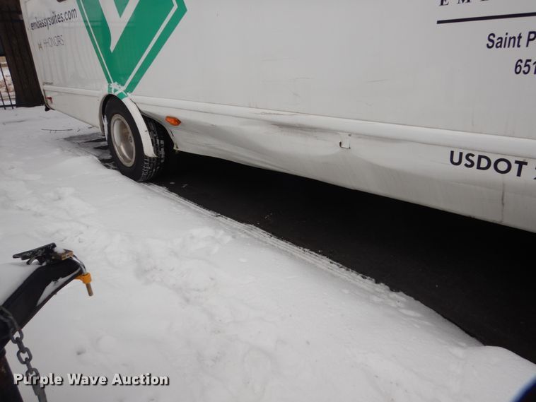 image for item FU9056 2014 Ford Econoline E450 shuttle bus