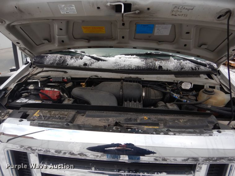 image for item FU9056 2014 Ford Econoline E450 shuttle bus