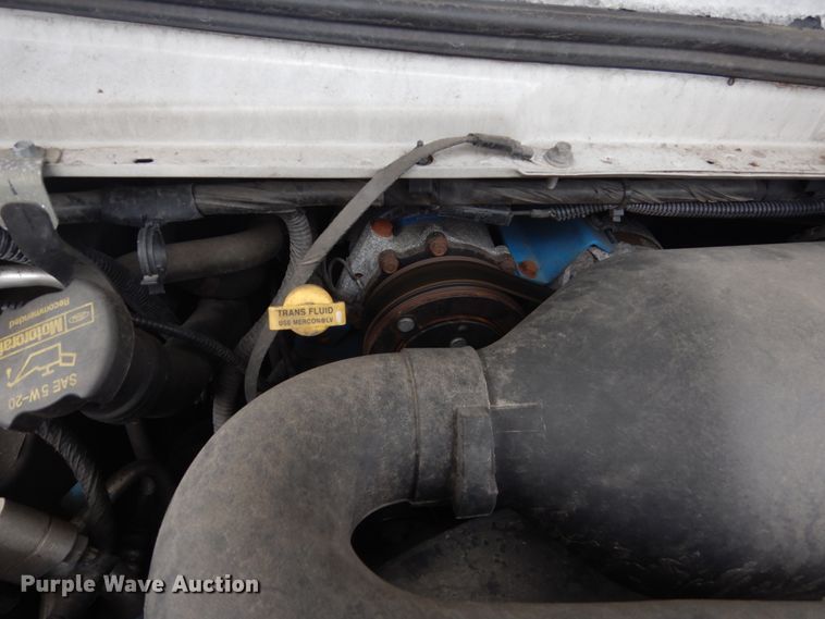 image for item FU9056 2014 Ford Econoline E450 shuttle bus