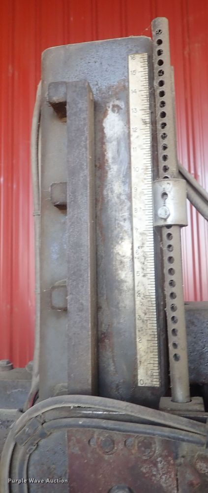 image for item GA9961 HEM Twister Auto saw