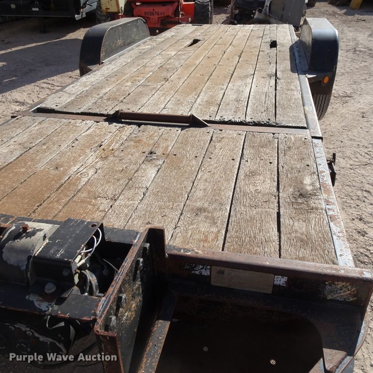 image for item GI9782 2004 Trail King TKT12U utility trailer