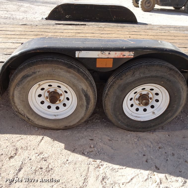 image for item GI9782 2004 Trail King TKT12U utility trailer