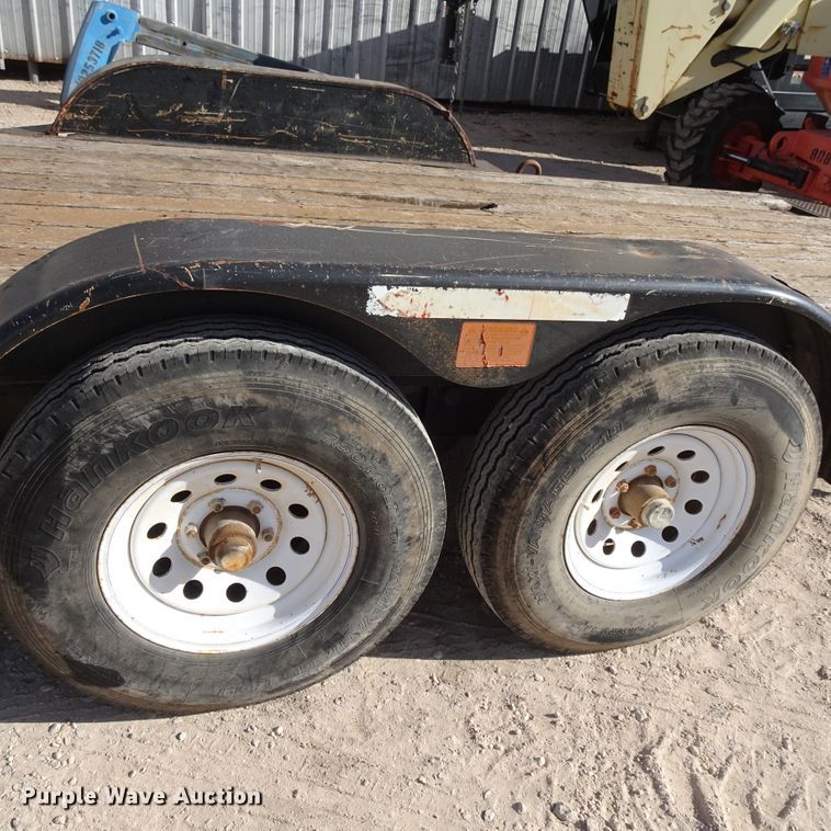 image for item GI9782 2004 Trail King TKT12U utility trailer