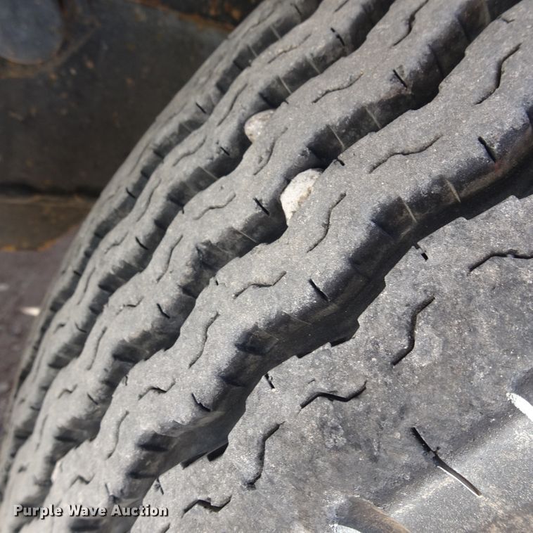 image for item GI9782 2004 Trail King TKT12U utility trailer