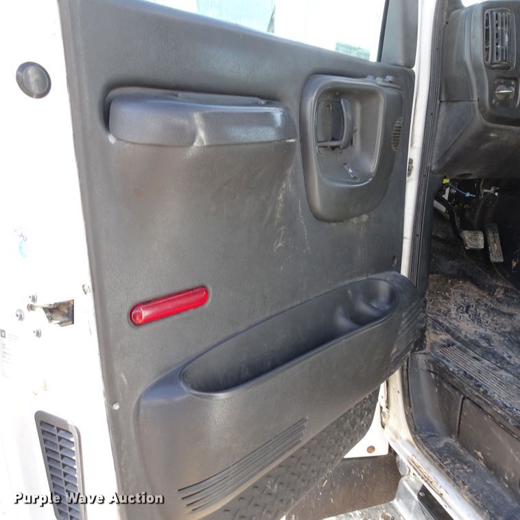 image for item GI9784 2008 Chevrolet C4500 flatbed truck