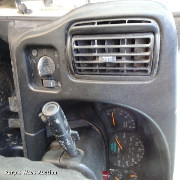 image for item GI9784 2008 Chevrolet C4500 flatbed truck