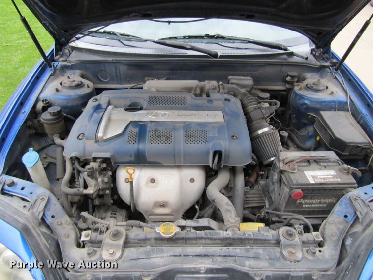 image for item H1245 2005 Hyundai Tiburon