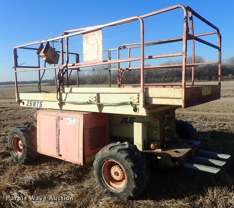 image for item DC3398 JLG 25RTS scissor lift