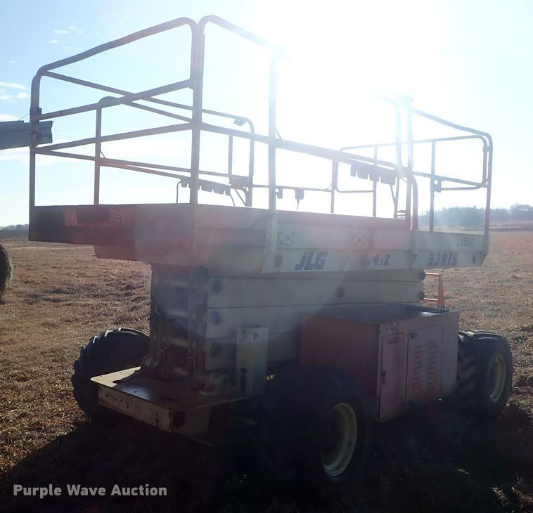 image for item DC3399 JLG 35RTS scissor lift