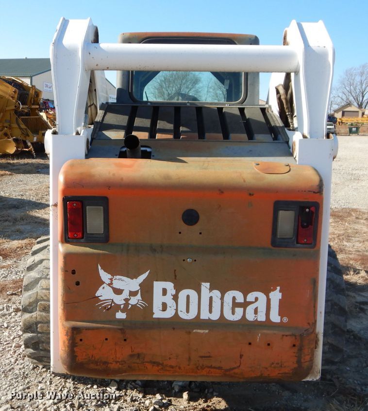 image for item DH4301 2003 Bobcat S250 skid steer