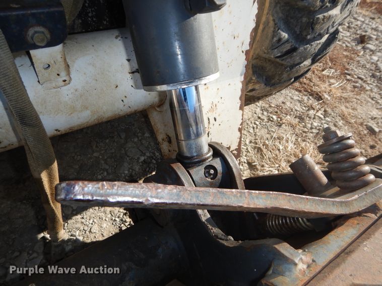 image for item DH4301 2003 Bobcat S250 skid steer