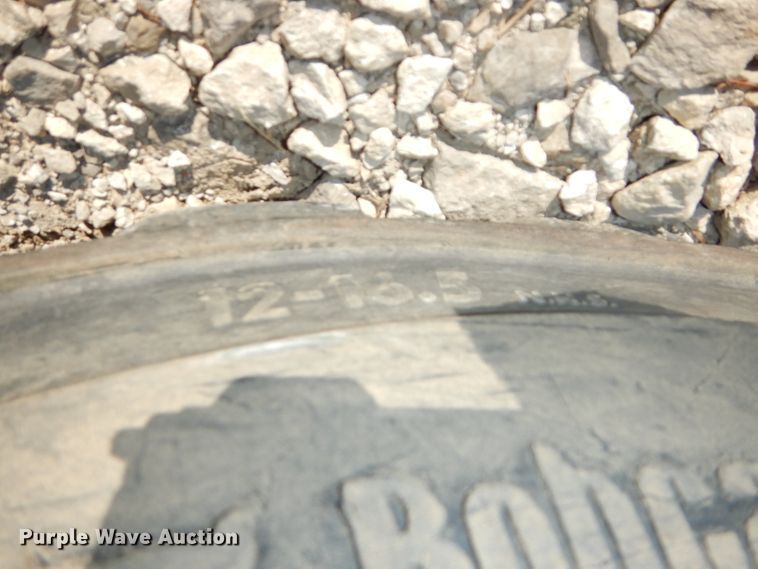 image for item DH4301 2003 Bobcat S250 skid steer