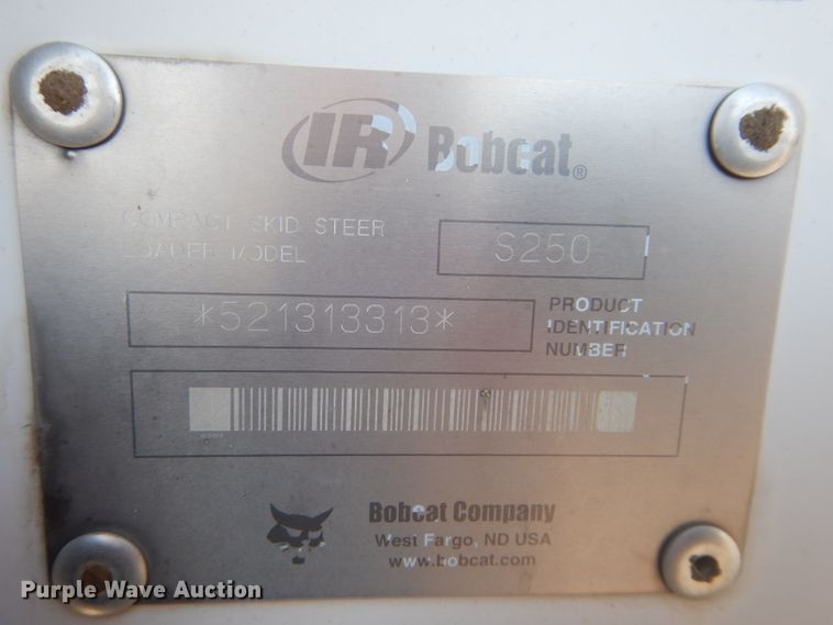 image for item DH4301 2003 Bobcat S250 skid steer