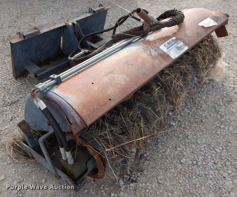 image for item DI9162 Case skid steer broom