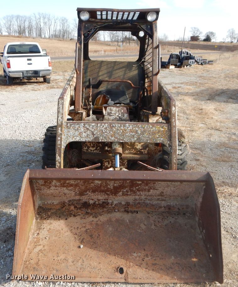 image for item DI9163 1981 Bobcat 742 skid steer